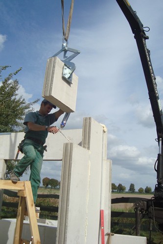 國外輕質(zhì)隔墻板工程案例：C_輕質(zhì)隔墻板生產(chǎn)線設備_輕質(zhì)隔墻板設備-湖北博悅佳實業(yè)有限公司